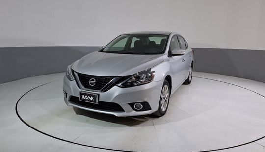 Nissan • Sentra