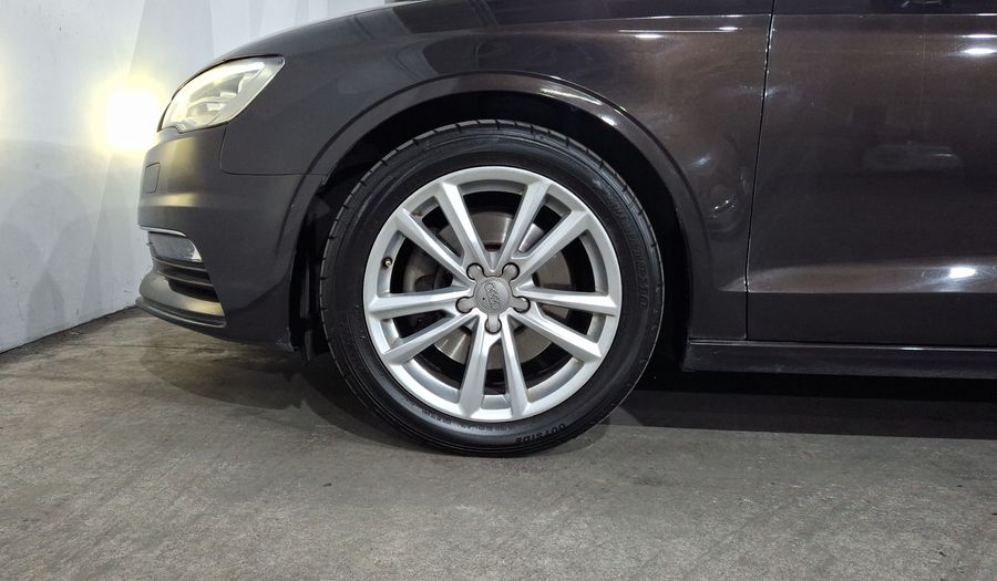 Audi A3 1.8 TFSI ATTRACTION PLUS S TRONIC Sedan 2015