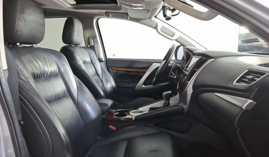 Mitsubishi Montero 3.0 ADVANCE AUTO Suv 2019