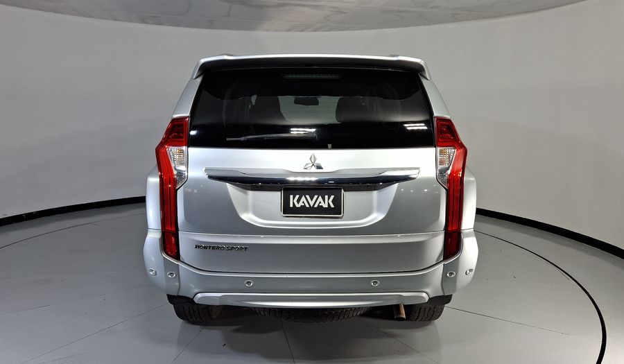 Mitsubishi Montero 3.0 ADVANCE AUTO Suv 2019