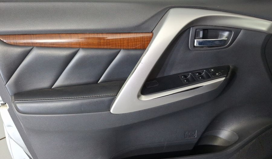 Mitsubishi Montero 3.0 ADVANCE AUTO Suv 2019