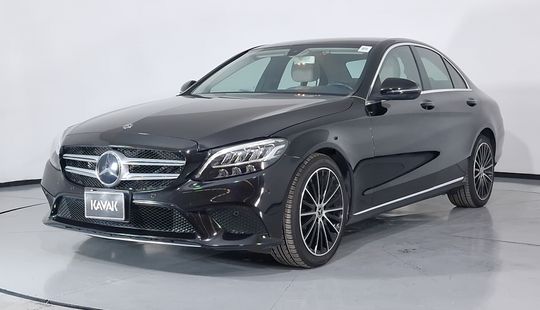 Mercedes Benz • Clase C