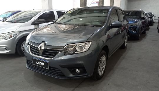 Renault • Logan