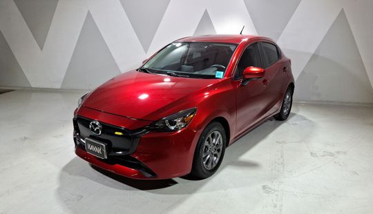 Mazda • Mazda 2