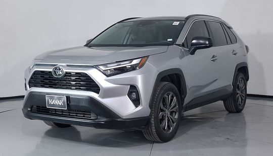 Toyota • RAV4