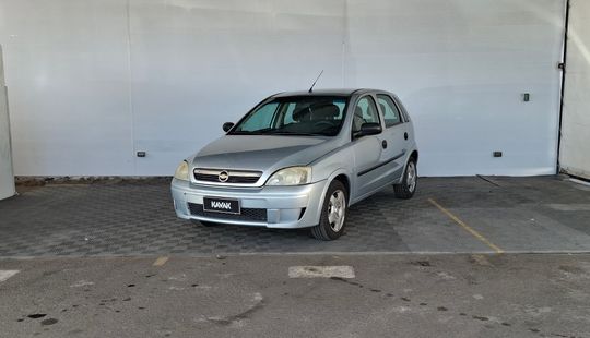 Chevrolet • Corsa Classic