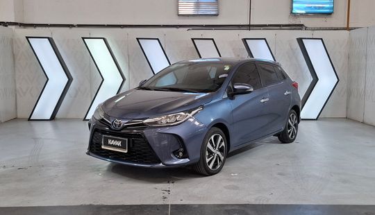 Toyota • Yaris