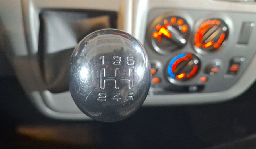 Nissan Nv350 Urvan 2.5 15 PASAJEROS AMPLIA A/A PAQ SEG Van 2022