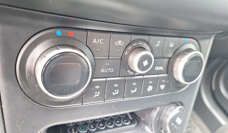 Nissan Qashqai 2.0 AUTO CIDEF 4X2 Suv 2012