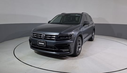 Volkswagen • Tiguan