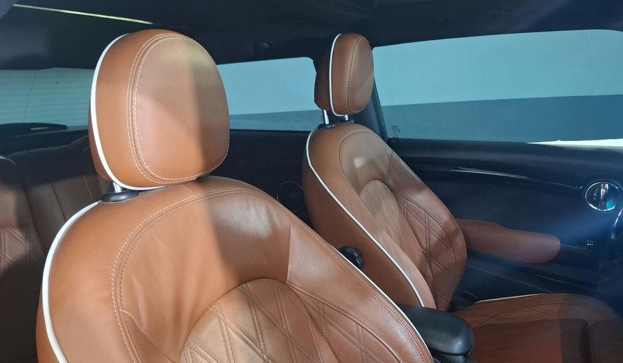 Mini Cooper S 2.0 COOPER HOT CHILI DCT Hatchback 2019