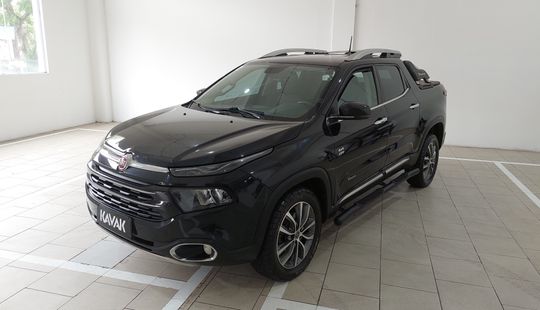 Fiat • Toro
