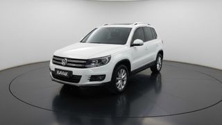 Volkswagen • Tiguan