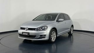 Volkswagen • Golf