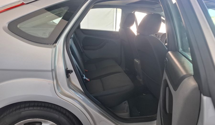 Ford Focus Ii 2.0 TREND PLUS Hatchback 2012