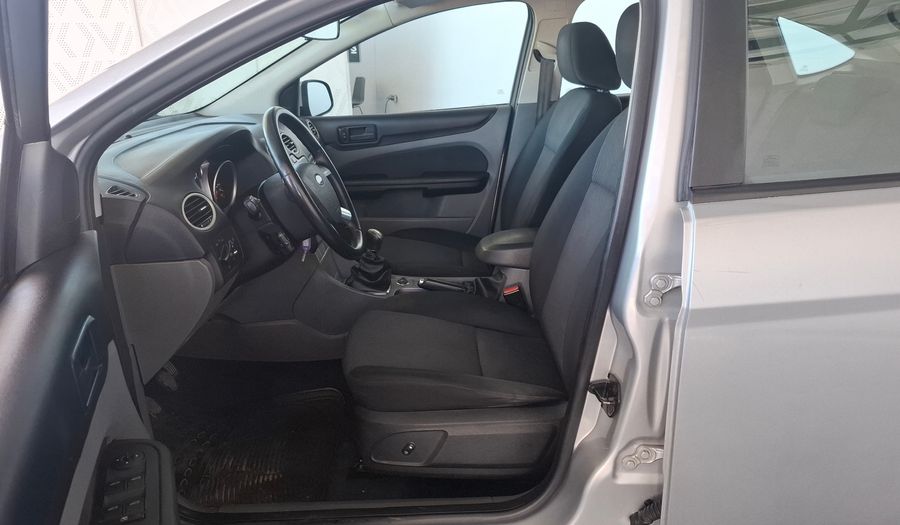 Ford Focus Ii 2.0 TREND PLUS Hatchback 2012