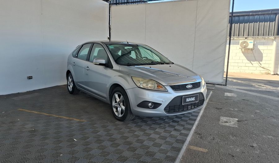 Ford Focus Ii 2.0 TREND PLUS Hatchback 2012