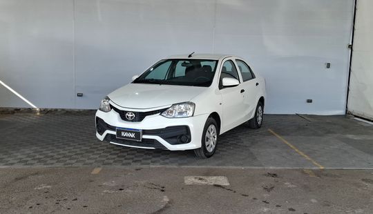 Toyota • Etios