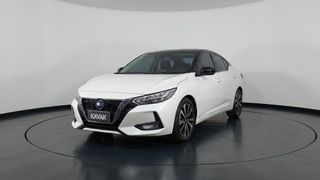 Nissan • Sentra