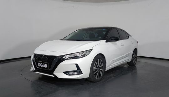 Nissan • Sentra