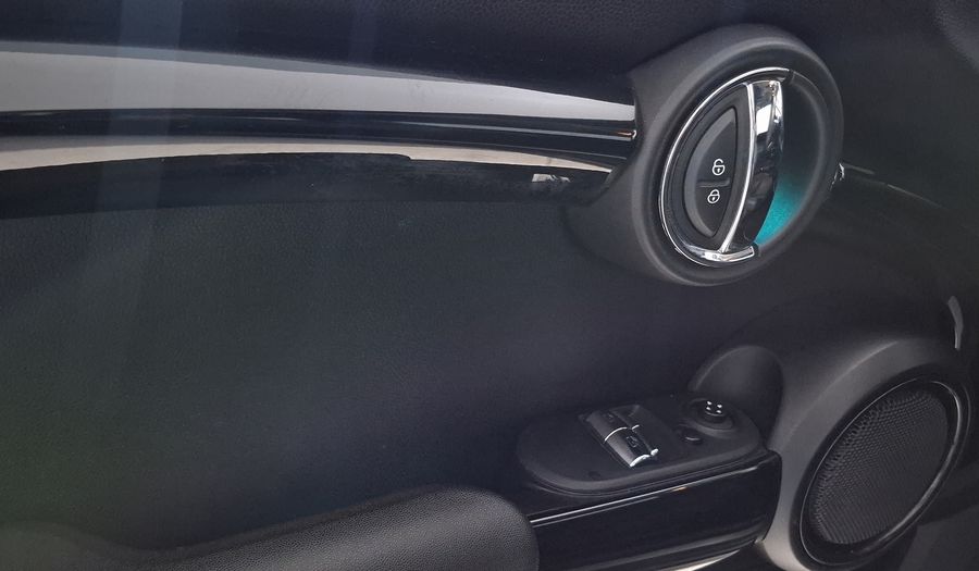Mini Cooper 1.5 COOPER CHILI Hatchback 2021