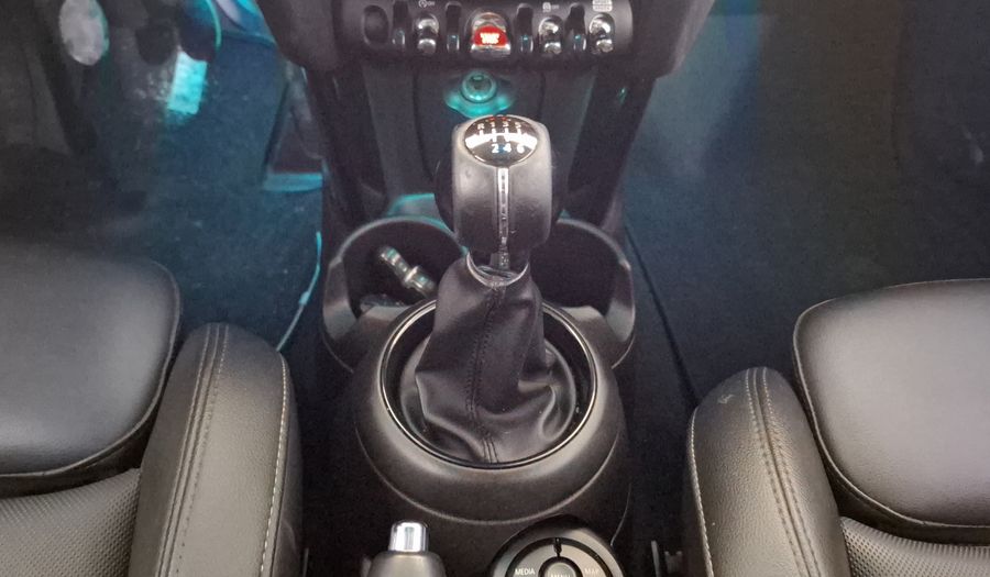 Mini Cooper 1.5 COOPER CHILI Hatchback 2021
