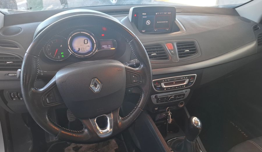 Renault Megane 1.6 MEGANE III LUXE PACK Hatchback 2015