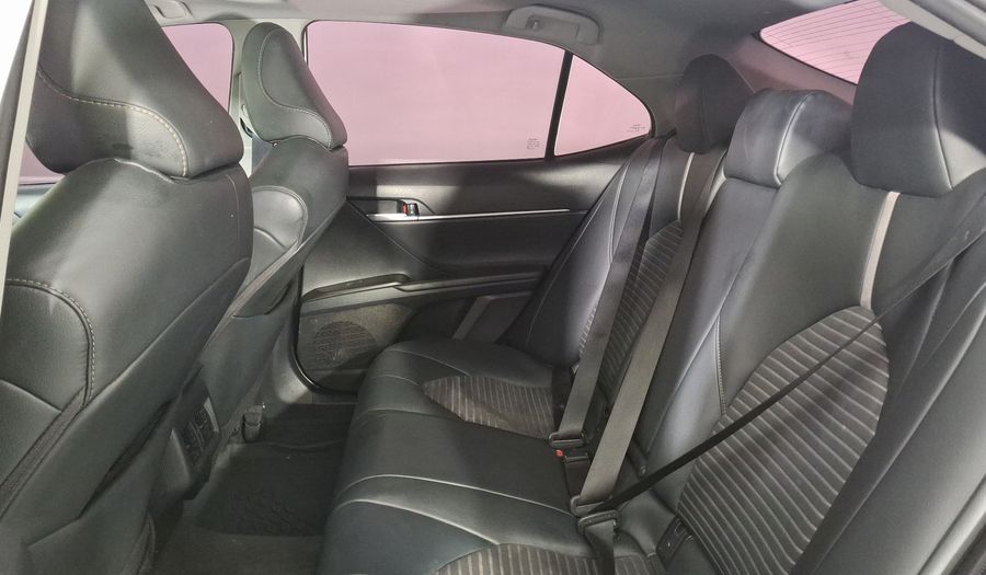 Toyota Camry 2.5 HEV SE NIGHTSHADE AUTO Sedan 2024