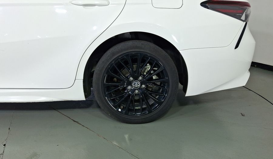 Toyota Camry 2.5 HEV SE NIGHTSHADE AUTO Sedan 2024