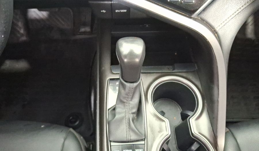 Toyota Camry 2.5 HEV SE NIGHTSHADE AUTO Sedan 2024