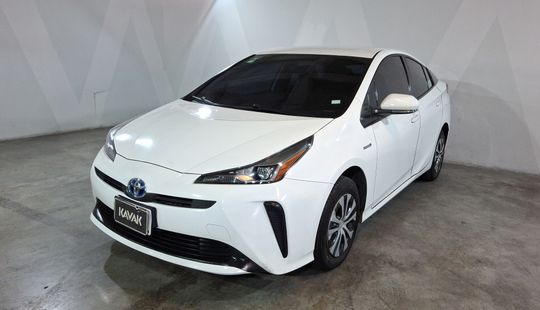 Toyota • Prius