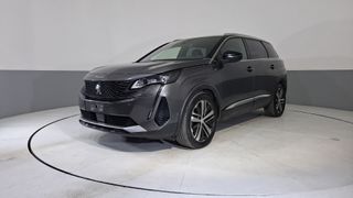 Peugeot • 5008