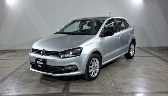 Volkswagen • Polo