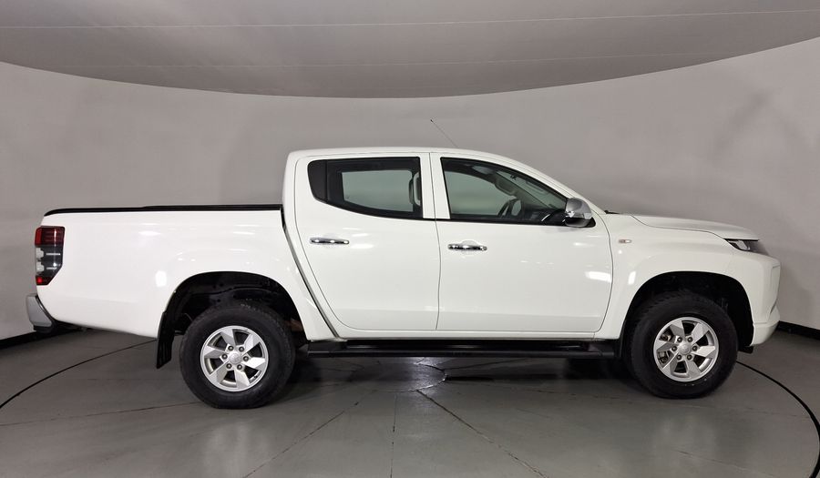 Mitsubishi L200 2.4 GLX GASOLINA Pickup 2023