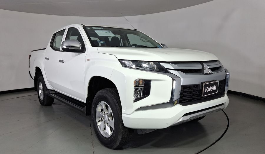 Mitsubishi L200 2.4 GLX GASOLINA Pickup 2023