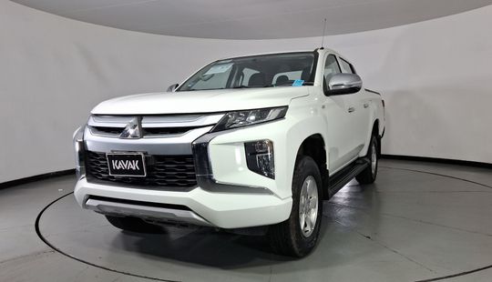 Mitsubishi • L200