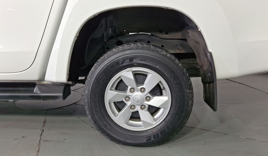 Mitsubishi L200 2.4 GLX GASOLINA Pickup 2023
