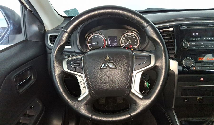 Mitsubishi L200 2.4 GLX GASOLINA Pickup 2023