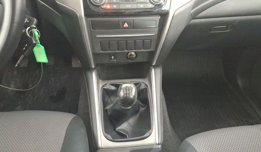 Mitsubishi L200 2.4 GLX GASOLINA Pickup 2023