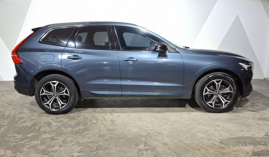 Volvo Xc60 2.0 B5 MHEV MOMENTUM AUTO AWD Suv 2022