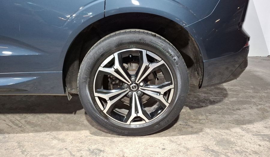 Volvo Xc60 2.0 B5 MHEV MOMENTUM AUTO AWD Suv 2022