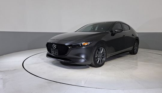 Mazda • Mazda 3