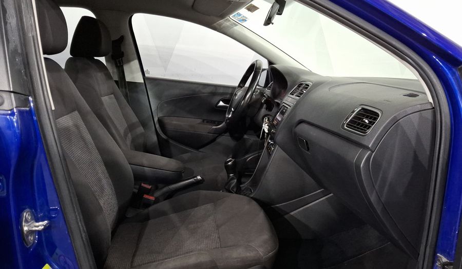 Volkswagen Polo 1.6 COMFORTLINE PLUS Hatchback 2021