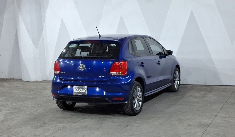 Volkswagen Polo 1.6 COMFORTLINE PLUS Hatchback 2021