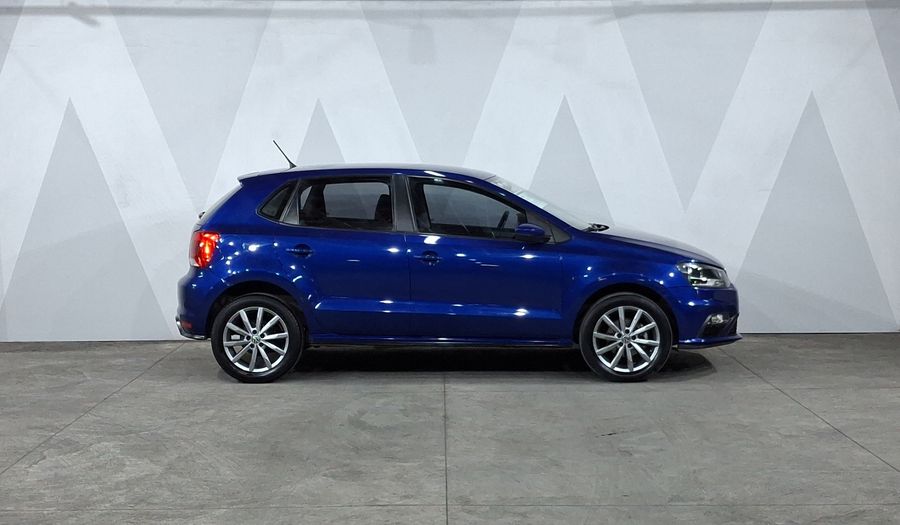 Volkswagen Polo 1.6 COMFORTLINE PLUS Hatchback 2021