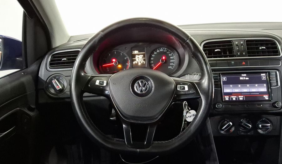 Volkswagen Polo 1.6 COMFORTLINE PLUS Hatchback 2021