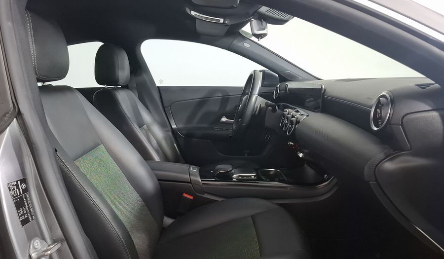 Mercedes Benz Clase Cla 1.3 CLA 200 COMFORT DCT Coupe 2020