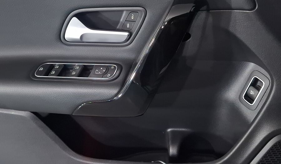 Mercedes Benz Clase Cla 1.3 CLA 200 COMFORT DCT Coupe 2020