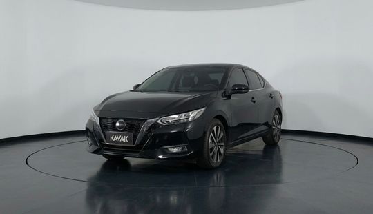 Nissan • Sentra