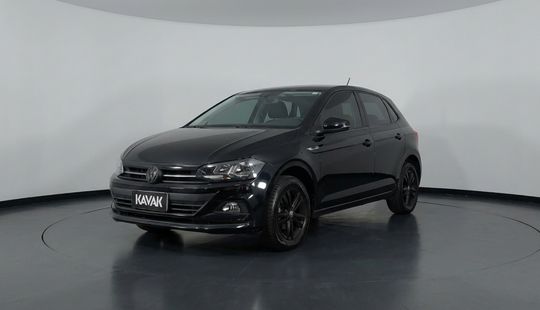 Volkswagen • Polo